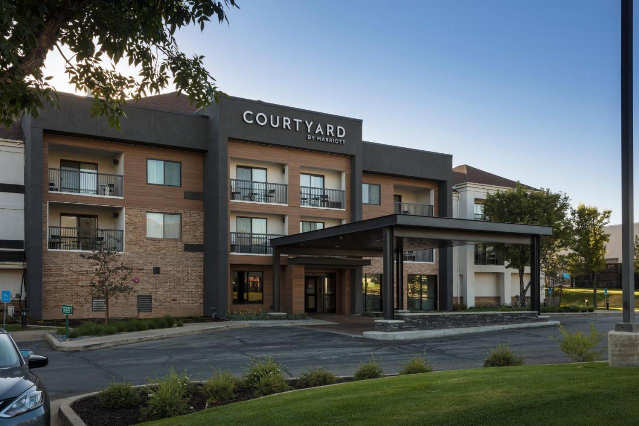 Courtyard Salt Lake City Layton Bagian luar foto
